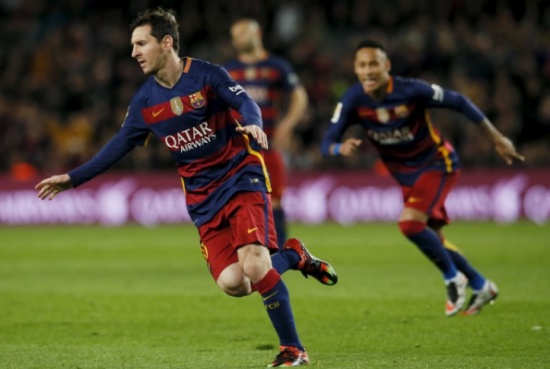 برشلونة يتعهد بالتعويض ضد أتلتيكو بعد الهزيمة في الكلاسيكو