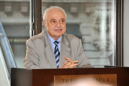 انتخاب أبوغزاله أول رئيس لشبكة مراكز الدراسات الاستراتيجية في العالم انتخاب أبوغزاله أول رئيس لشبكة مراكز الدراسات الاستراتيجية في العالم