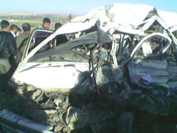 اصابة 3 مواطنين في  حادث تدهور على طريق الرممين بالسلط 