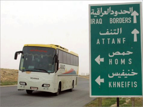 العراق يقرر استقبال النازحين من سوريا العراق يقرر استقبال النازحين من سوريا