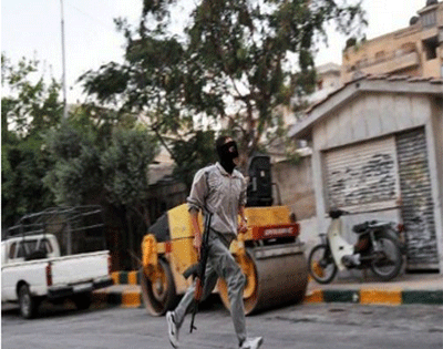 اشتباكات عنيفة في حلب وأنباء عن قصف أحيائها الشرقية من الجو اشتباكات عنيفة في حلب وأنباء عن قصف أحيائها الشرقية من الجو