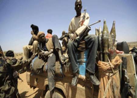 السودان: مبعوث الأمم المتحدة في درافور يؤكد إسقاط المتمردين طائرة للجيش السوداني السودان: مبعوث الأمم المتحدة في درافور يؤكد إسقاط المتمردين طائرة للجيش السوداني