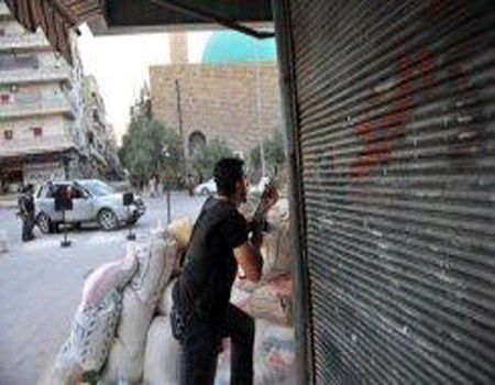 اشتباكات مستمرة في حلب و87 قتيلا في سوريا الاربعاء اشتباكات مستمرة في حلب و87 قتيلا في سوريا الاربعاء