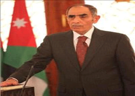 وزير الداخلية يستقبل السفير القطري