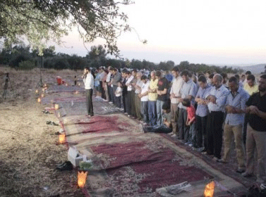 حملة "أنا أردني والأقصى مسؤوليتي" تنظم تجمعا يناجي القدس ويصلي لصمودها 