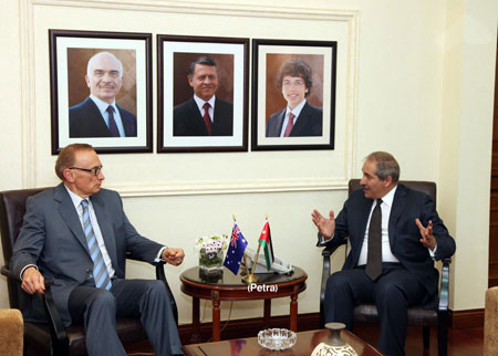 وزير الخارجية يجري مباحثات مع نظيره الاسترالي