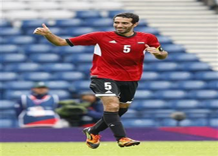 الأهلي يترك متعب وابو تريكة مع مصر حتى نهاية الاولمبياد الأهلي يترك متعب وابو تريكة مع مصر حتى نهاية الاولمبياد