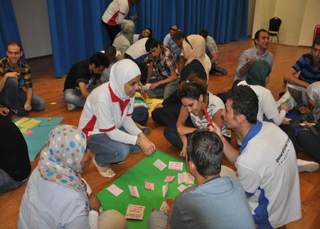 أجيال السلام تهدف الى تمكين الشباب وإحداث تغيير دائم في المجتمعات 