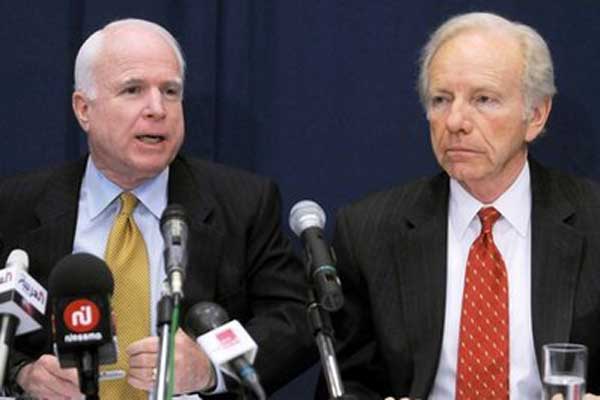 أعضاء في مجلس الشيوخ الأميركي يدعون لتقديم المساعدة العسكرية المباشرة للمعارضة المسلحة في سوريا