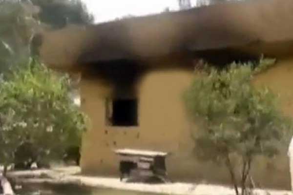 الجيش السورى الحر يقتحم مقر الأمن السياسى بدير الزور