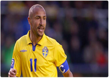 لارسون: من ينتقد أسلوب لعب برشلونة لا يفقه شيئاً