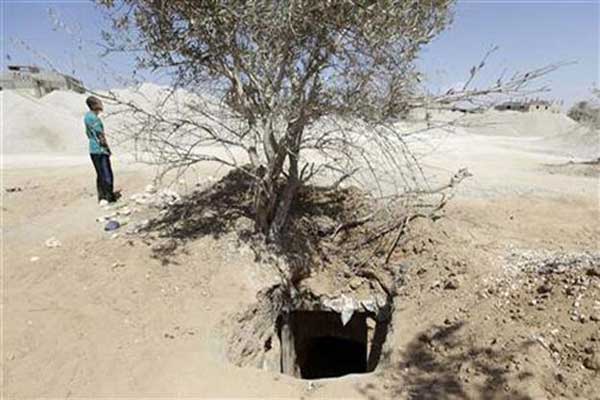 تدمير أنفاق وعمليات متواصلة بسيناء