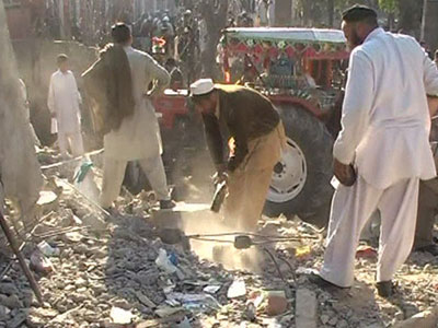 مقتل اكثر من 100 مدنيا في ضربات اميركية بأفغانستان 