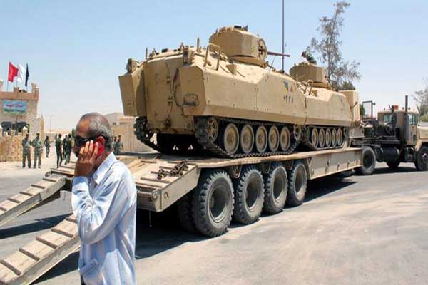 تعزيزات عسكرية جديدة إلى سيناء واشتباك مع مسلحين