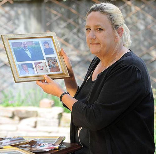 بريطانية تفقد الذاكرة وتعود إلى فترة التسعينات