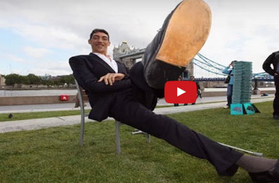 بالفيديو  :  10 أشخاص عمالقة عاشوا في القرن العشرين