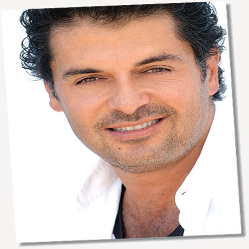 راغب علامة يؤجل إطلاق عطره الجديد راغب علامة يؤجل إطلاق عطره الجديد