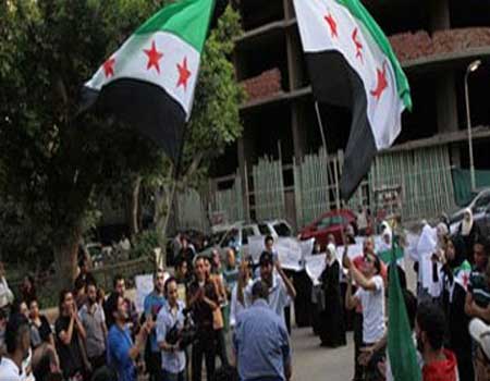 نشطاء سوريون يعتدون على السفارة الروسية في بريطانيا