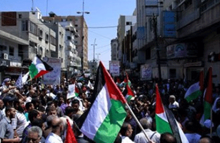 الفصائل تخرج بمسيرات بغزة في يوم القدس العالمي