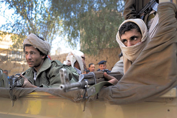 مسلح يقتل7 مصلّين ويجرح 11 خلال صلاة عيد الفطر في جنوب اليمن