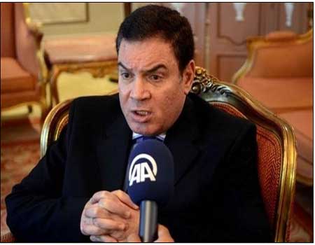    الراجل اللي ورا عمر سليمان     أصبح    ورا مرسي     