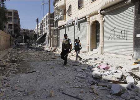 انفجار بدمشق وتواصل القصف بأنحاء سوريا 