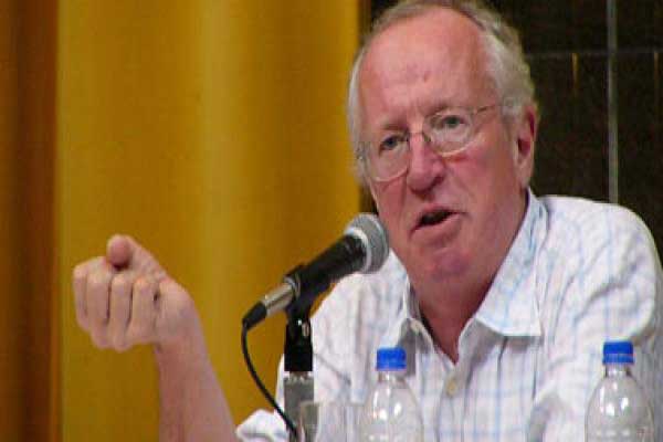 فيسك: لا قوة يمكنها إسقاط نظام الأسد