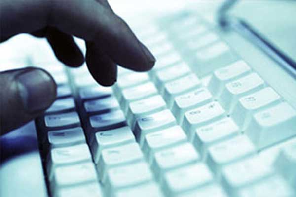 قراصنة إنترنت باريسيون يدعمون الناشطين السوريين في حربهم الإلكترونية ضد نظام الأسد 