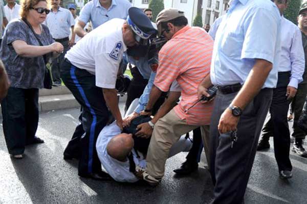 المغرب: ضرب الصحافيين بمظاهرة ضد طقوس ملكية