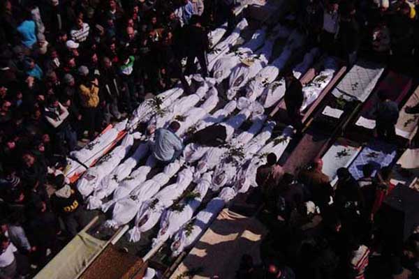 سوريا: العثور على 79 جثة قرب احد المساجد في داريا مما زادة إلى أكثر من 250 قتيلا