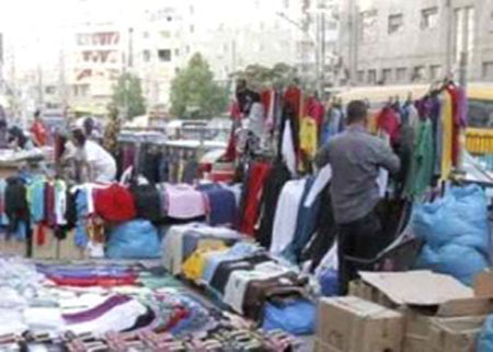 حملة لازالة البسطات المخالفة في مدينة معان حملة لازالة البسطات المخالفة في مدينة معان