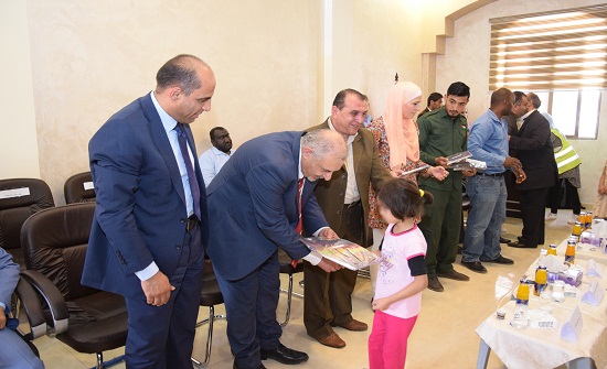 الجامعة الهاشمية تُخصص ثلاث منح دراسية للطلاب الأيتام في لواء الهاشمية الجامعة الهاشمية تُخصص ثلاث منح دراسية للطلاب الأيتام في لواء الهاشمية