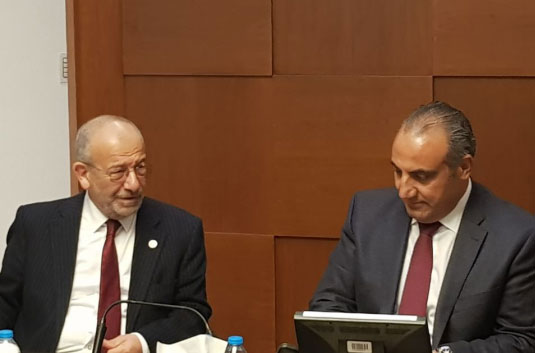 الشواربة والطباع يؤكدان اهمية مشروع التحول الالكتروني الشواربة والطباع يؤكدان اهمية مشروع التحول الالكتروني
