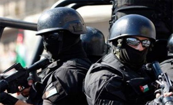 البحث الجنائي يكشف زيف حادثة السطو المفتعل على بريد صويلح..موظفتان متورطتان في القضية