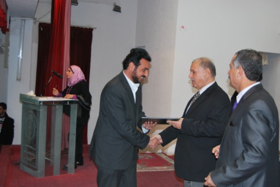 جامعة جرش تكرم الطلبة المتفوقين