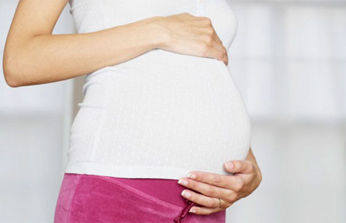 في تركيا: حامل تطلق النار على بطنها