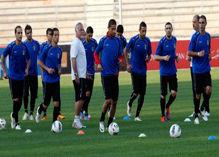 المنتخب الوطني يواصل استعداداته لملاقاة استراليا بتصفيات كأس العالم