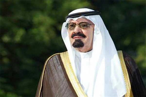 العاهل السعودي يخضع لجراحة في نيويورك لم يكشف عن طبيعتها العاهل السعودي يخضع لجراحة في نيويورك لم يكشف عن طبيعتها