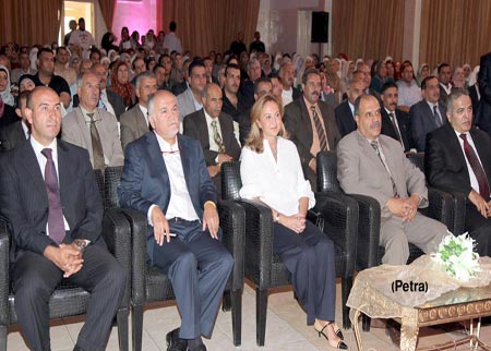 الأميرة عالية الطباع ترعى تكريم المدارس الفائزة بمبادرة شركتنا الأميرة عالية الطباع ترعى تكريم المدارس الفائزة بمبادرة شركتنا