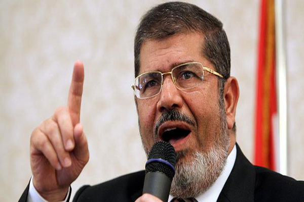 مرسي يأمر بمساواة الطلاب السوريين بزملائهم المصريين في التكاليف الدراسية 
