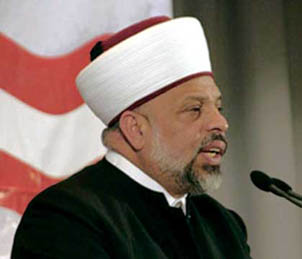 التميمي يهاجم "اسرائيل"خلال لقاء مع البابا والفاتيكان تبدي استياءها