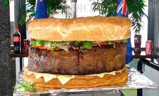 سندويتش همبرجر وزنه 914 كيلو يدخل موسوعة "جينيس"