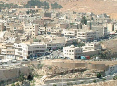 غرفة تجارة الكرك تدعو المواطنين إلى التسجيل للانتخابات غرفة تجارة الكرك تدعو المواطنين إلى التسجيل للانتخابات