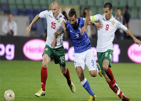 الآزوري يعود بنقطة من صوفيا بتصفيات كأس العالم (فيديو) الآزوري يعود بنقطة من صوفيا بتصفيات كأس العالم (فيديو)