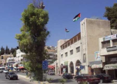 بلدية عجلون تعقد اجتماعا تنسيقيا لتنفيذ المشاريع التنموية في المحافظة 