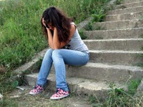 فتاة مصرية تقتل خطيبها وتقطع أجزاء حساسة من جسده لاعتقادها أنه ينوى فسخ خطبتهما