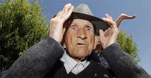 وفاة أكبر معمّر في أوروبا عن عمر 111 عاماً