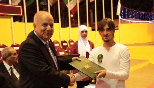 رئيس جامعة البترا يرعى تخريج حزمة من الدورات التعليمية رئيس جامعة البترا يرعى تخريج حزمة من الدورات التعليمية