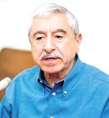 حواتمه يدعو الفصائل الفلسطينية لحوار شامل ينهي الانقسام الفلسطيني  