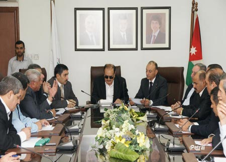 وزارة الزراعة ترفع مطالب مربي الدواجن الى مجلس الوزراء 